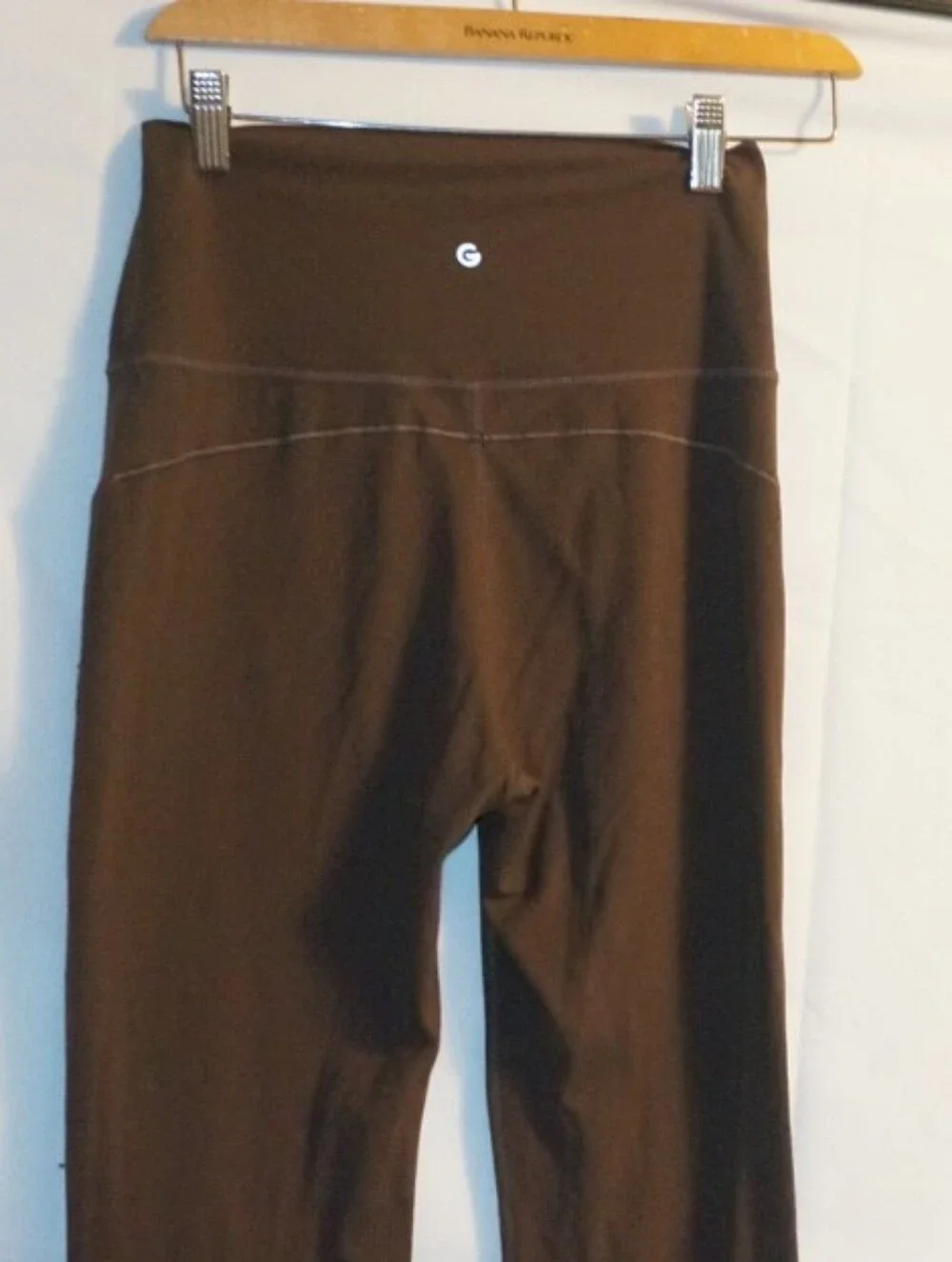 High-Rise Brown Yoga Flare Pants - Picture 9 of 11
